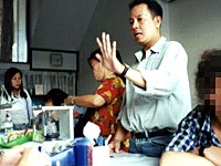 broker en negociation à Chanthaburi, Thailande